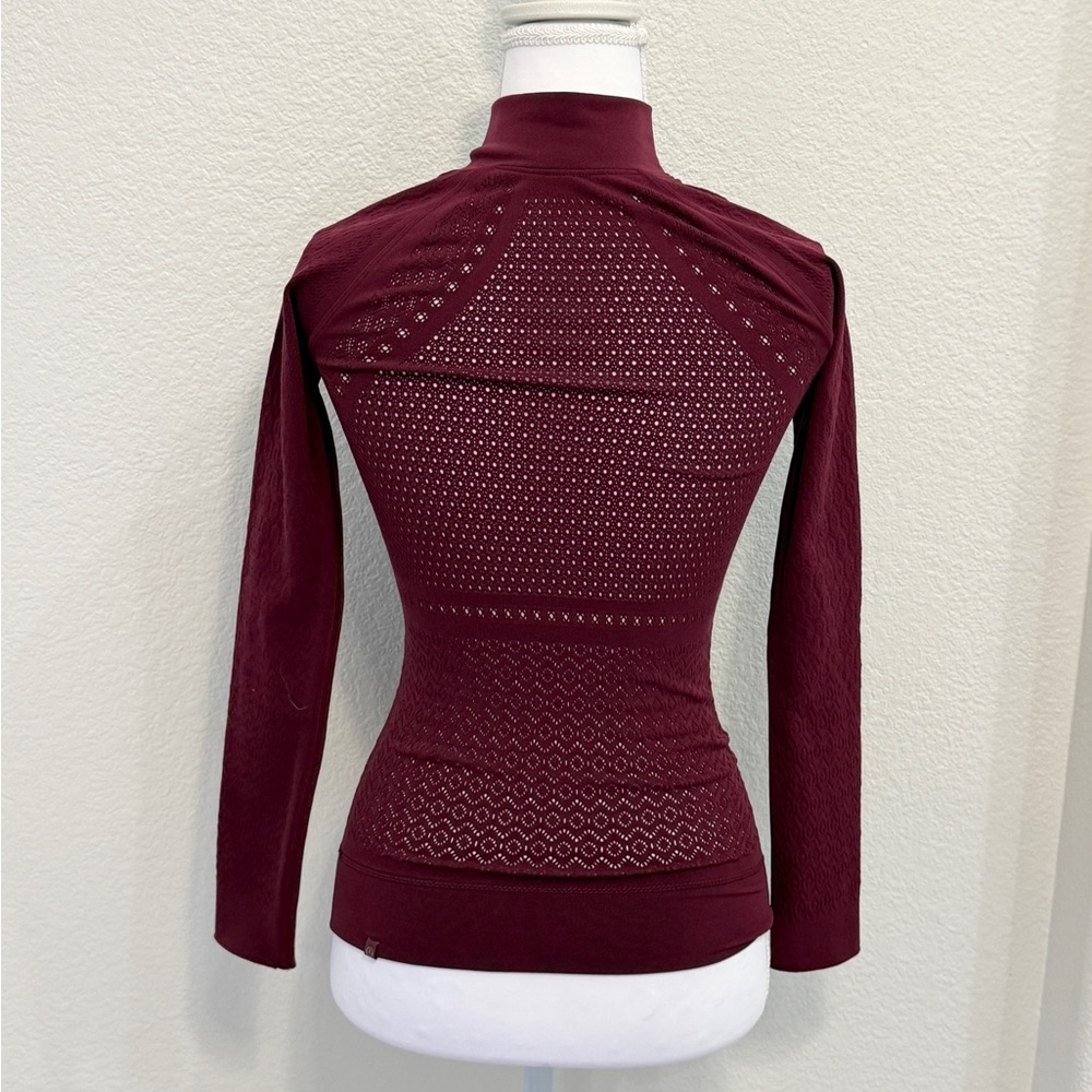 Lululemon Reveal 1/2 Zip Mindful Motion Long Sleeve - Picture 7 of 9